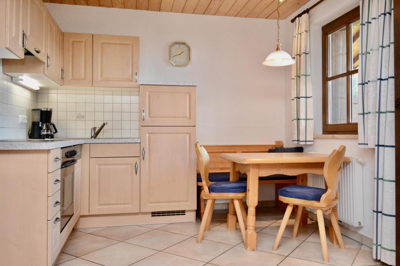Appartement Oberschernthann ฮอพฟ์การ์เทน อิม บริกเซนทัล ภายนอก รูปภาพ